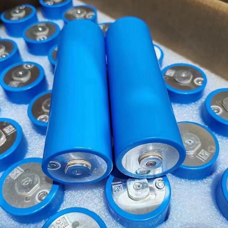 New Yiwei C40 Cylindrical Lithium Iron Phosphate Battery 3.7V20Ah Electric Vehicle Street Lamp Outdoor Portable Power Supply