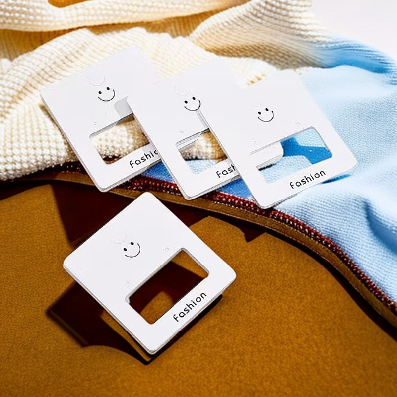 Tarjeta de embalaje de joyería de moda Pendientes de bricolaje Tarjeta de exhibición ins Tarjeta de sonrisa hueca en stock Logotipo
