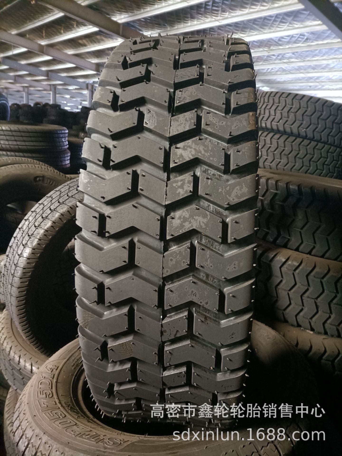 长期供应27x10.5-15 27x8.5-15 31x13.5-15高尔夫球场草地轮胎