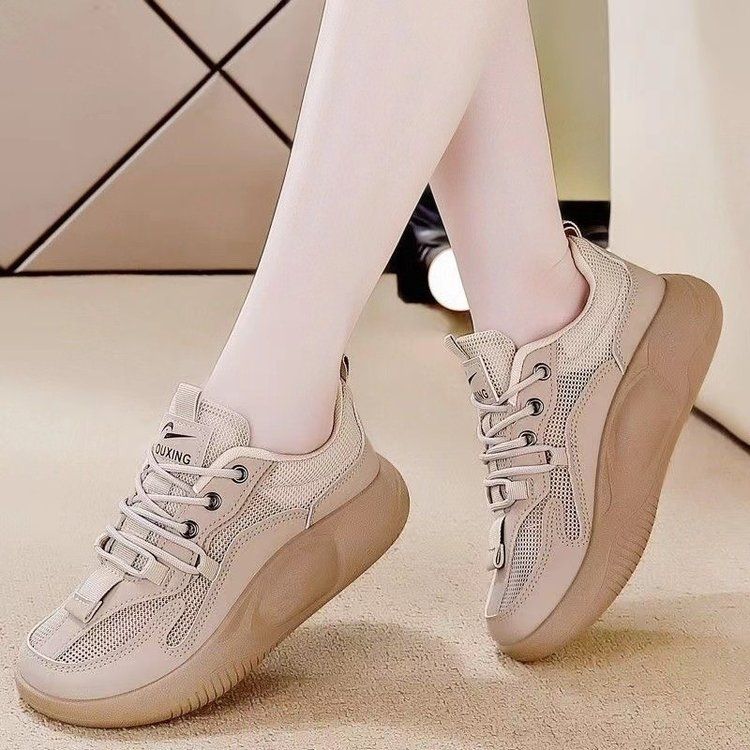 Explosión de verano 2024 red nuevos zapatos de mujer muffin suela suave súper ligera versátil antideslizante padre grueso zapatos para mujeres