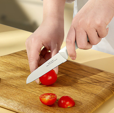 코팅된 순백색 과일칼