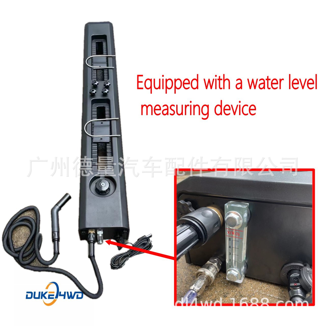 Outdoor Camping Universal Roof Water Tank for Bathing and Washing Vegetables 30L Large Capacity with Water Pump Outlet Adjustable Water Gun Installed