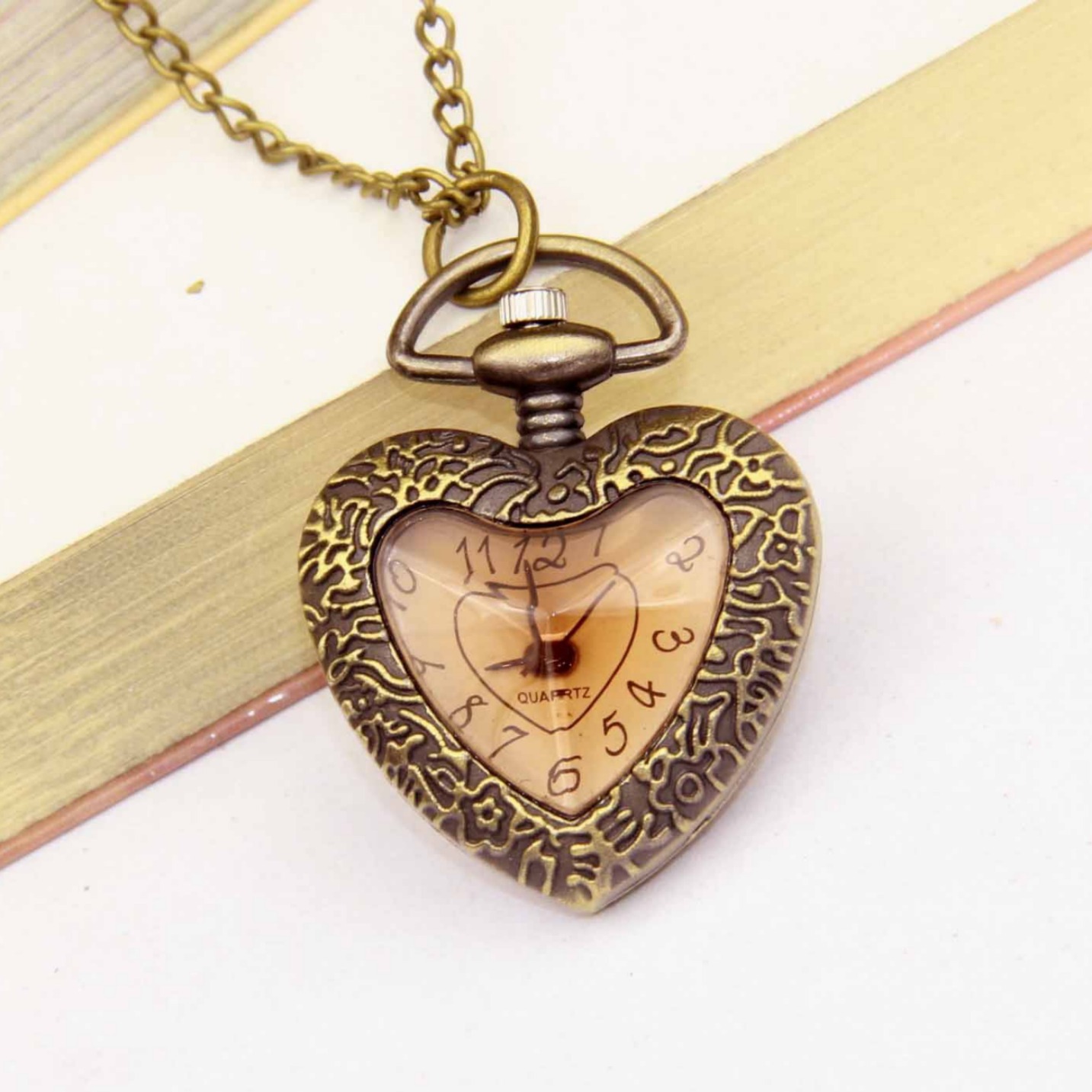 Decorative pendant retro watch decorative hanging watch necklace watch bronze cartoon watch love hanging watch