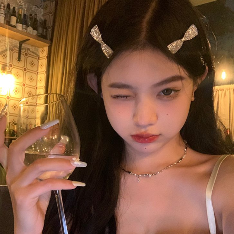 見た目の良い韓国風の女性用多用途蝶ヘアピン、絶妙なサイドクリップ、高級前髪クリップ、ヘアピン、ヘアアクセサリー|undefined