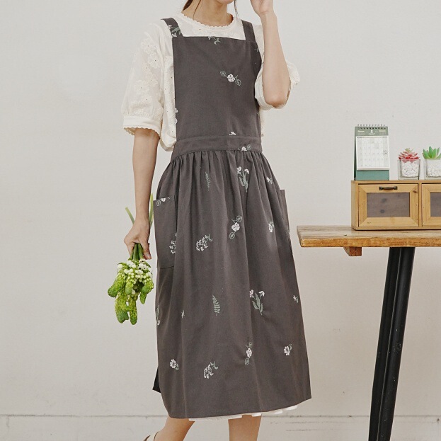 Korean-Style Cotton Embroidered Apron Dress for Baking, Flower Shop, Art, Nail Art, Milk Tea, with Logo Printing