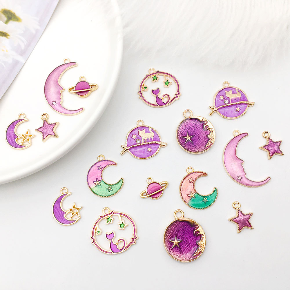 23g Weight Pendant Jewelry Making Type 21 * 25mm, 24*24mm, 24*32mm Jewelry Making Size Rhinestones Inlay Material DIY Jewelry Accessories Classification 1 Set Quantity Alloy Material Star, Moon, Cat Pattern Enamel, Inlay Design Casual, Simple Style Style 1 Set 21 * 25mm 24*24mm 24*32mm Alloy Rhinestones Star Moon Cat Pendant 4