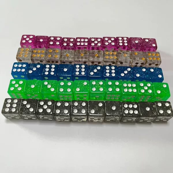 No.16 square horn scallion powder conventional points dice silver onion Crystal 6-sided color chess pieces color cross-border new color