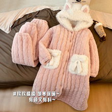 �����¿�Ůʿ�����Bñ���׊A�޼ӽq�Ӻ�Ů˯�¼Ҿӷ���