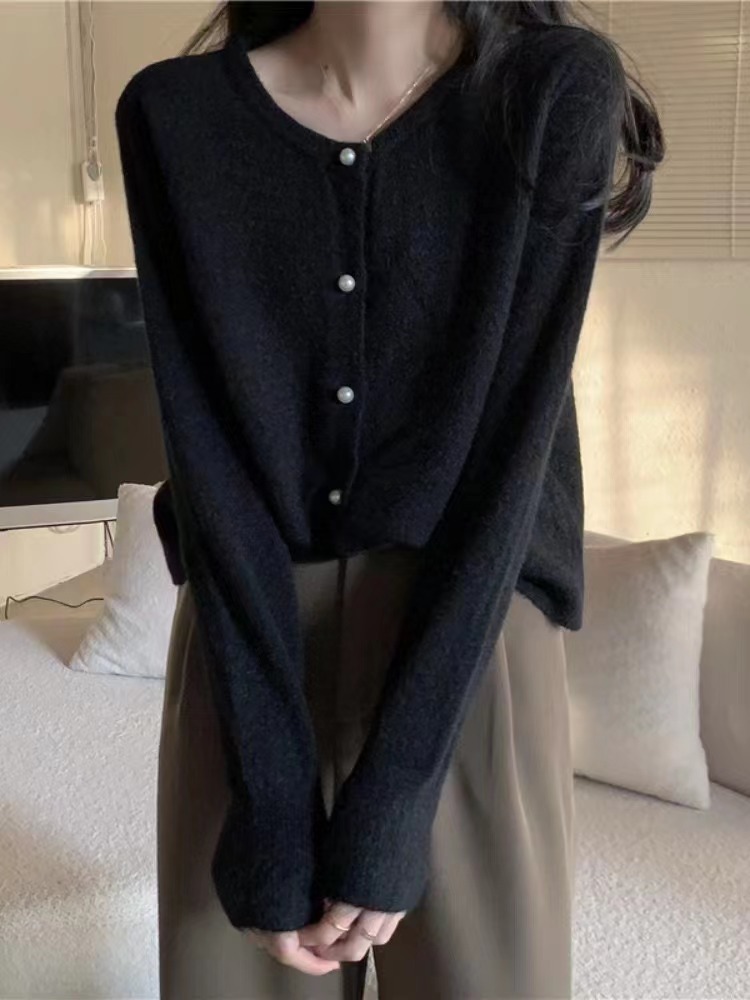 검은색