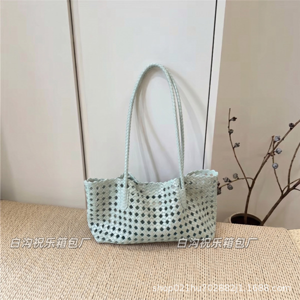 Beach mint shoulder bag one shoulder