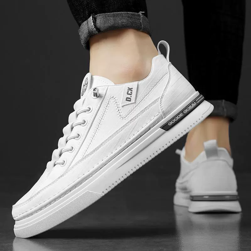 Мужская обувь 2024 весна новая повседневная маленькая белая обувь трендовая дышащая обувь одна педаль студенческая спортивная обувь