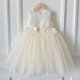 女童公主裙春季新款简约大方儿童周岁女宝纱裙百天生日主题礼服