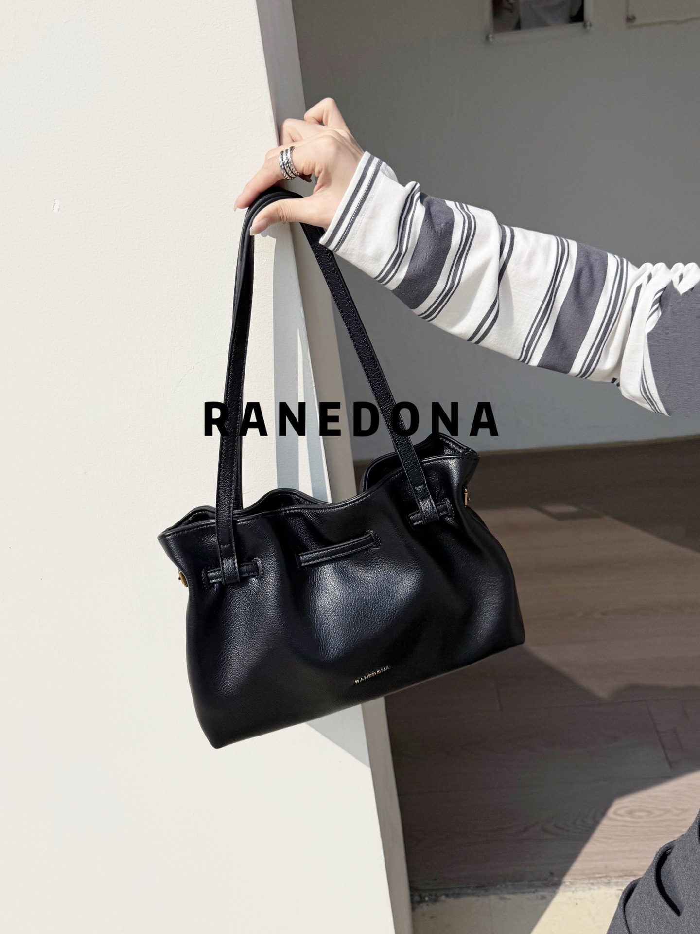 Soft Leather Pleated Cloud Tote Bag For Women 2026 New Hobo Shoulder Bag Large Capacity Underarm Dumpling Bag For Commuting - Thumbnail 8