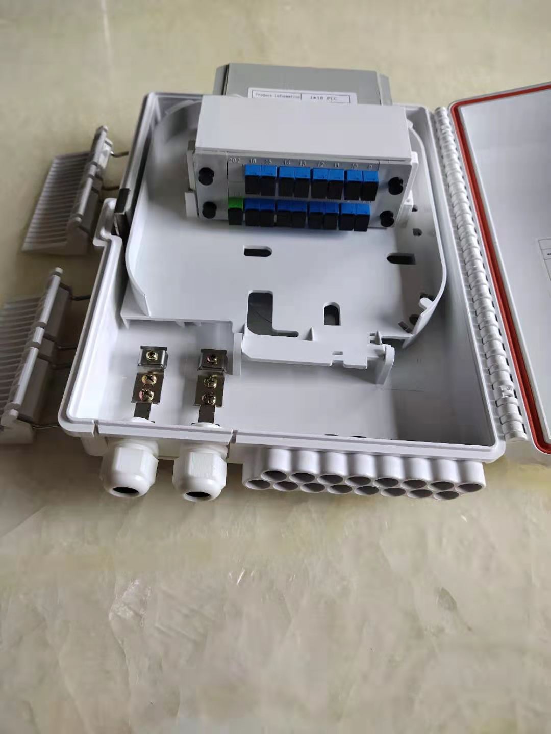 16 1 point 16 Splitter Blade Junction box FTTH Junction box square box