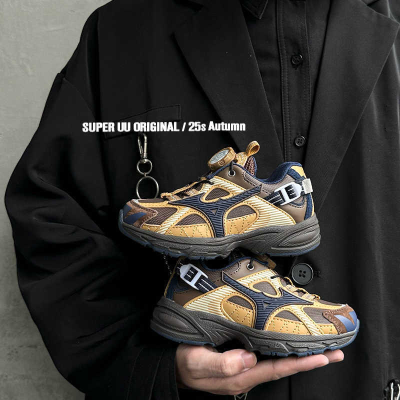 Autumn New Breathable Children's Sports Shoes Button Boys' Shoes Outdoor Running Shoes Fashionable Girls' Dad Shoes