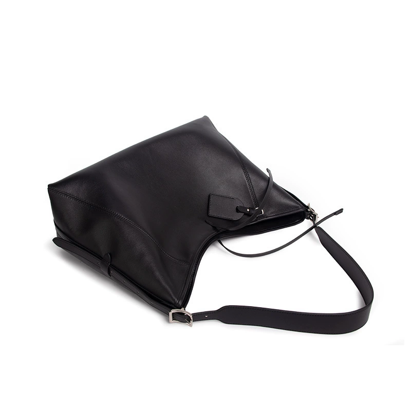 Capacious universal shoulder bag, genuine leather, high-end