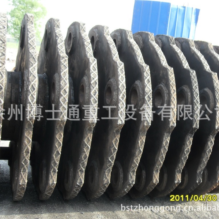 供应2500吨-5000吨水泥设备及配件，球磨机、破碎机锤头