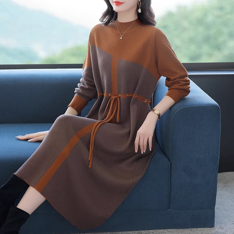 Mother winter long knitted dress 2025 new middle-aged and old women's autumn and winter fashion waist bottoming skirt