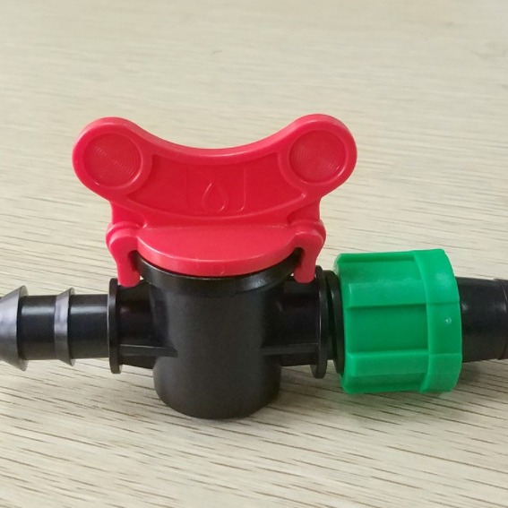 Válvula Recta con Bloqueo para Cinta de Goteo 16mm de Conexión Simple