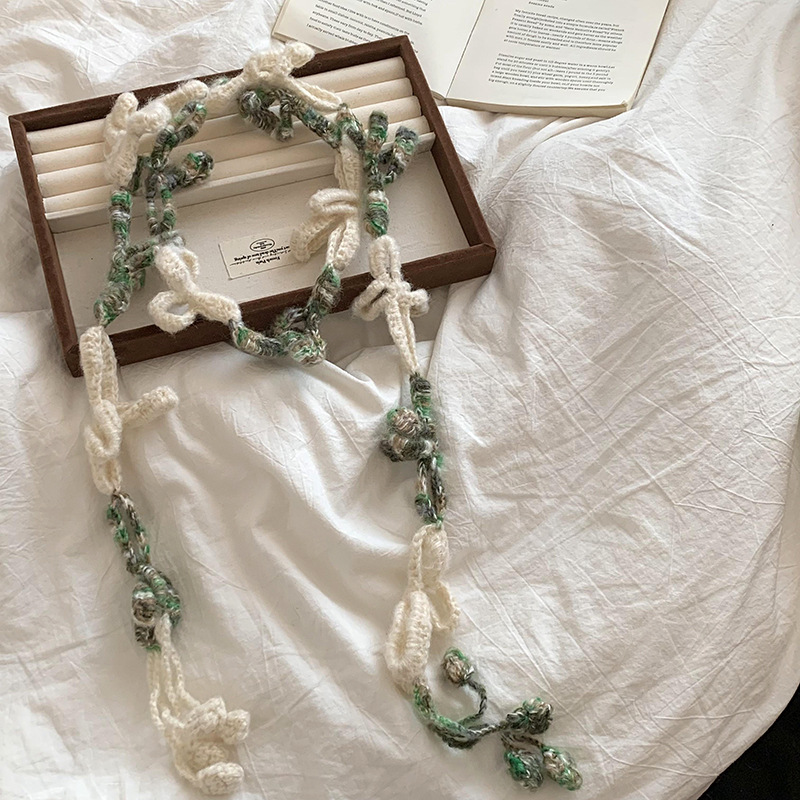 Bufandas de punto para mujeres 2025 nuevo color contrastante multifuncional lana tejida a mano ganchillo flor trenza collar original