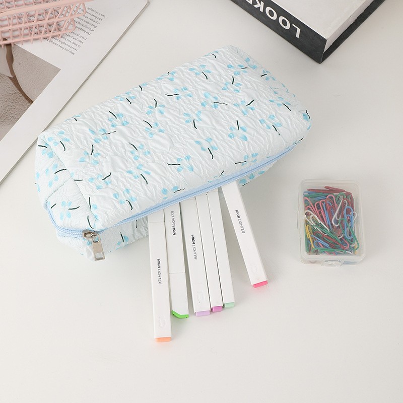42g Weight Pencil Case Stationery Type 1 Piece Quantity Class, Learning, School Occasion Polyester Material Ditsy Floral Pattern Cute Style 1 Piece Ditsy Floral Class Learning School Polyester Cute Pencil Case 3