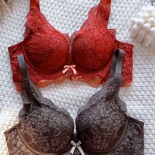 ��Ʒ�ٽz����ŮС�ؾ۔n�ո������з��´��o�Ȧ�{�������������b