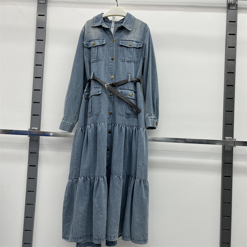 Retro-Style Denim Shirt Dress for Women, Waist-Cinching, Slimming, Long Skirt with a Large Hem, 2026 Spring/Summer New Luxury Women's Fashion