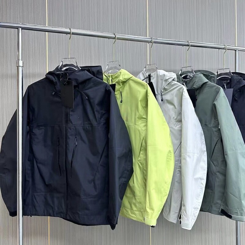 Taizhou Niaojia's Same Sv6 Generation Outdoor Hard-Shell Windproof and Waterproof Men's and Women's Three-Layer Laminated Jacket Taizhou Niaojia's Same Sv6 Generation Outdoor Hard-Shell Windproof and Waterproof Men's and Women's Three-Layer Laminated Jacket