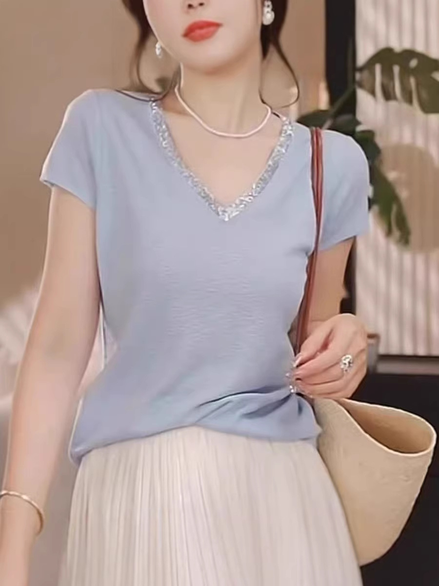 Áo thun ngắn tay nữ cổ chữ V đính đá lấp lánh phong cách Hàn Quốc — màu xanh nhạt