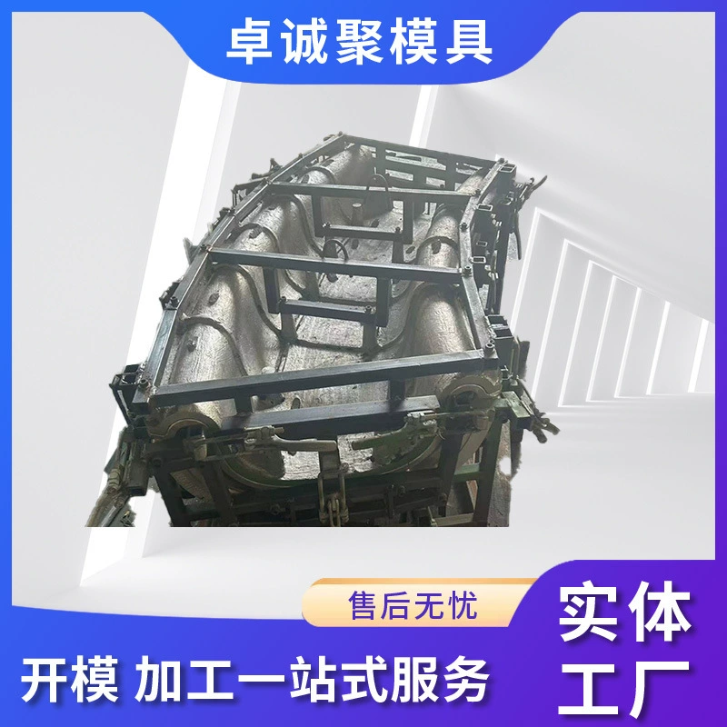 Детская горка, для использования в помещении и на улице, безмоторная, пластиковый корпус, изготовление алюминиевых форм на заказ.