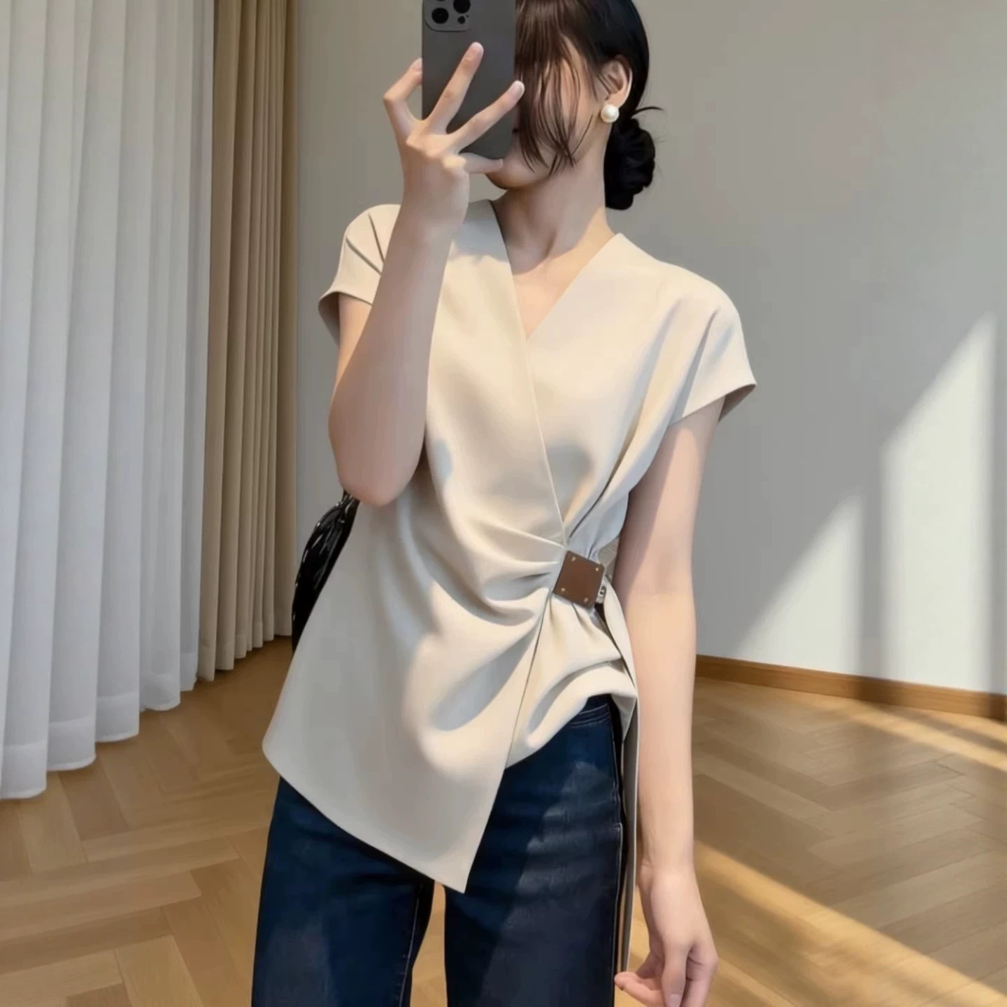 Áo thun nữ cổ chữ V tay ngắn kiểu Pháp, thiết kế eo thon không đối xứng — màu mơ chi tiết 1