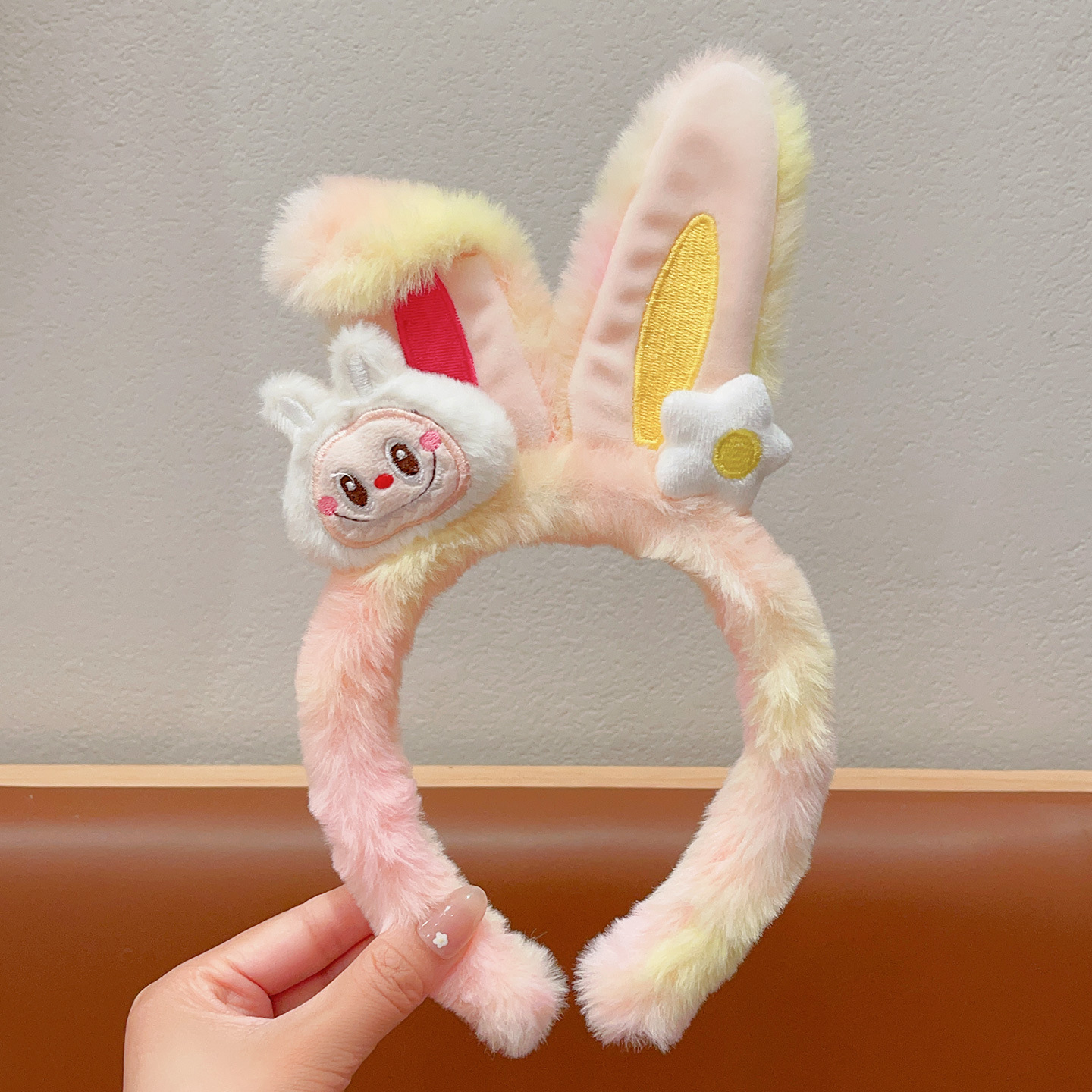 Nuevo hermoso amor tridimensional oso cabello red de peluche rojo dibujos animados orejas lavar la cara cabello red adornamiento para el cabello rojo al por mayor