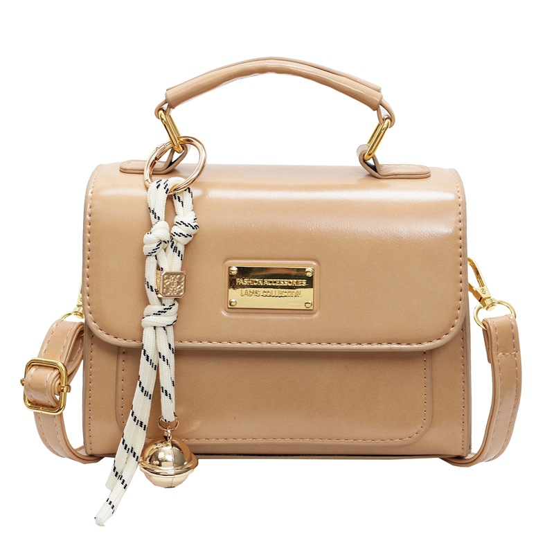 Simple y popular bolso de mano 2025 nuevo estilo de moda retro bolso de hombro coreano alta sensación mochila de mujer