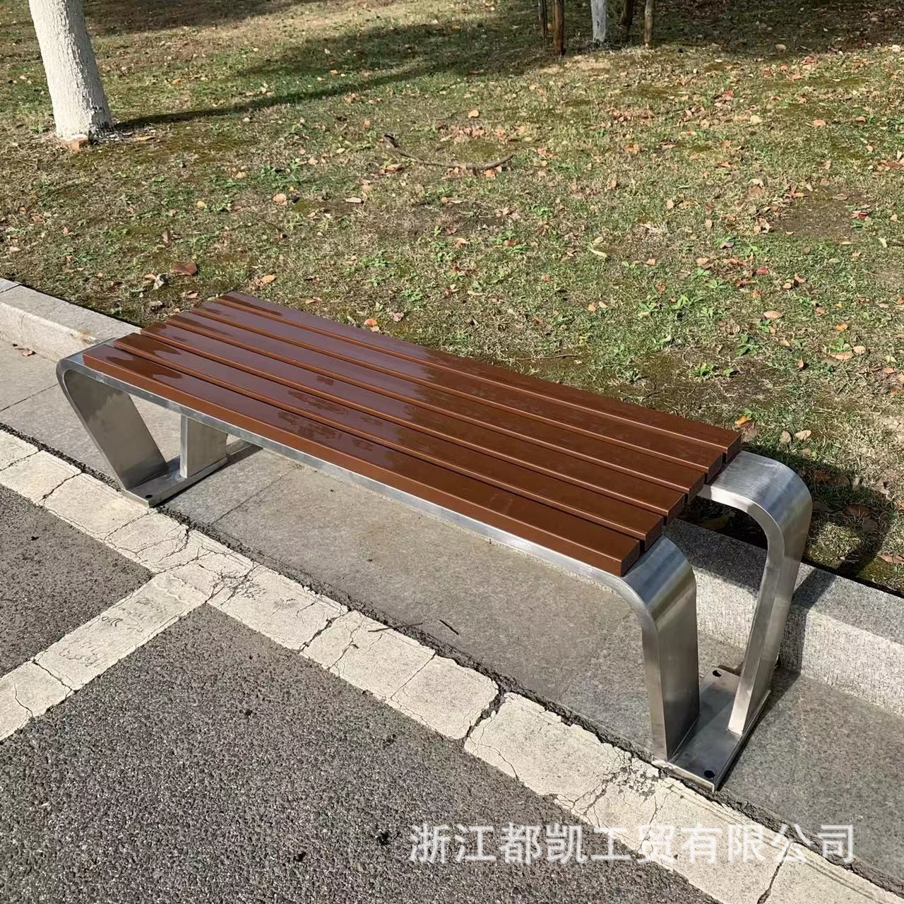 O1CN01JQGHau22e0DTU9j6s_!!3357