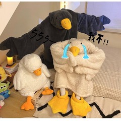 白ガチョウの寝衣の砂彫刻はカップルのパジャマを入れて、長いタイプの舒綿毛の朝の服を厚くして、親友の服を癒します。