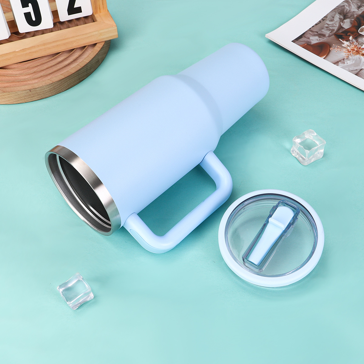 Double-walled Vacuum Insulated Straw Cup 40oz Large Capacity_voghion.com