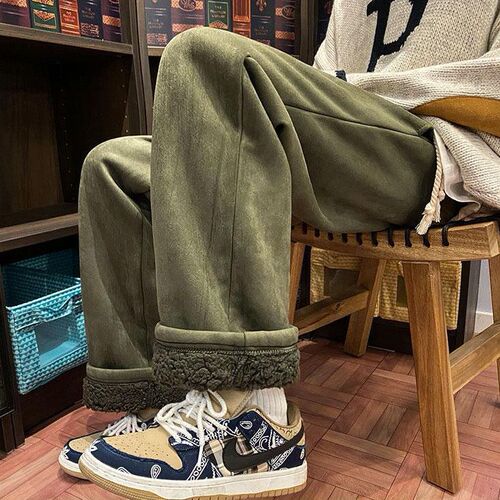 Velvet warm fashionable pants for men and women's winter imitation deerskin cashmere lamb cashmere students 'straight pants loose casual cotton pants
