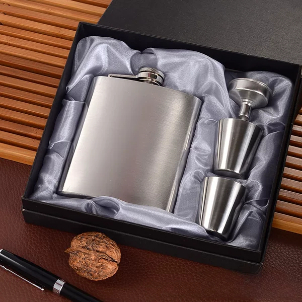 Factory direct 7 oz stainless steel hip flask set anti-fall wear-resistant portable liquor bottle gift embossed logo