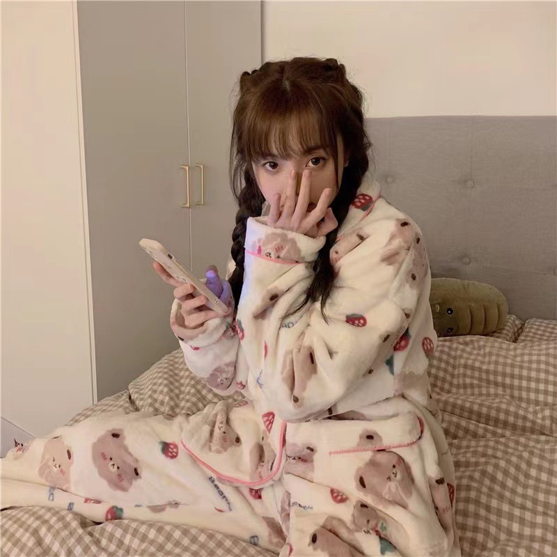 Franela dibujos animados fresa oso Pijamas Mujer coral vellón Linda niña de dos piezas de ropa para el hogar transmisión en vivo generación en línea