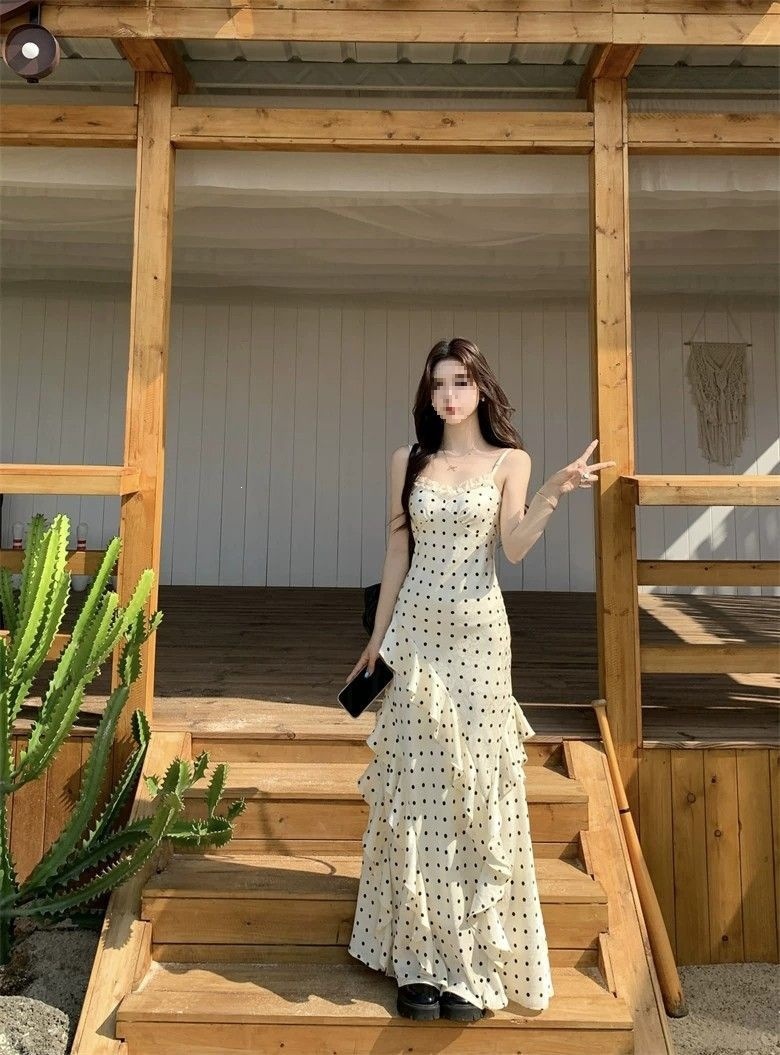 Váy maxi nữ thắt eo kiểu Pháp dây mảnh họa tiết chấm bi — Váy trắng gạo, Bộ đồ đen chi tiết 11
