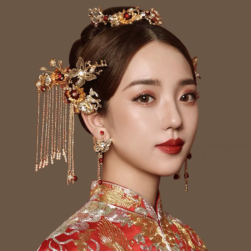 Китайский стиль.Headwear ношения одежды, невеста, Лиу Су качает корону феникса в стиле китайского костюма, простой атмосферный показ и кимоно