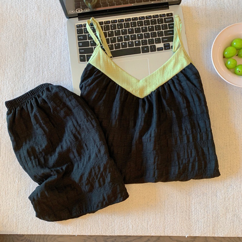 2026 Summer New High-End Black Cloud Cotton Pajamas for Women, Green V-Neck Lace Strap Homewear Set 2026 Summer New High-End Black Cloud Cotton Pajamas for Women, Green V-Neck Lace Strap Homewear Set