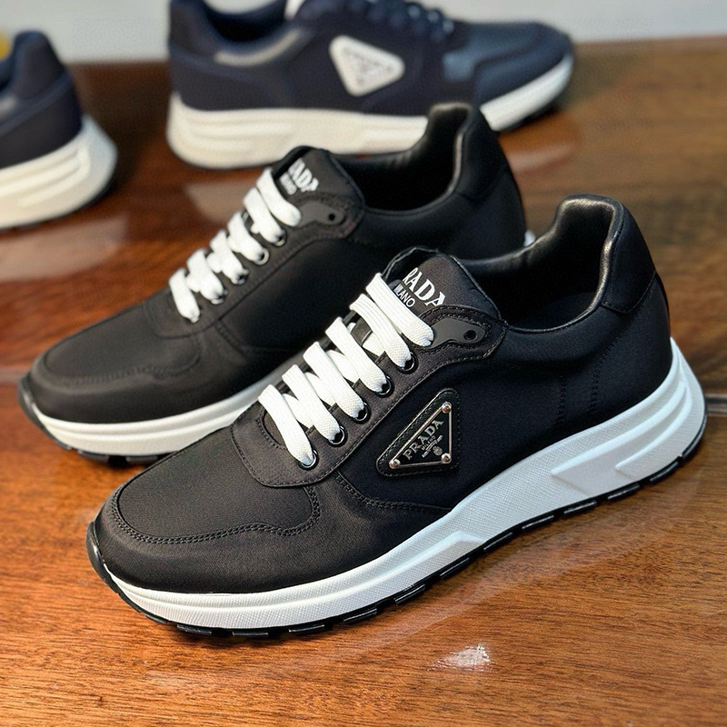 European High-End Men's Casual Sneakers Classic Round-Toe Lace-Up Thick-Soled Canvas Shoes Fashionable Versatile Men's Shoes