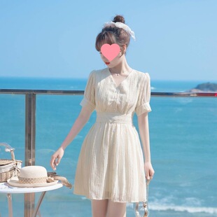 ��ɫѩ����С�����B��ȹŮ�ļ��¿���@���@�ݜp�g���|��ȹ