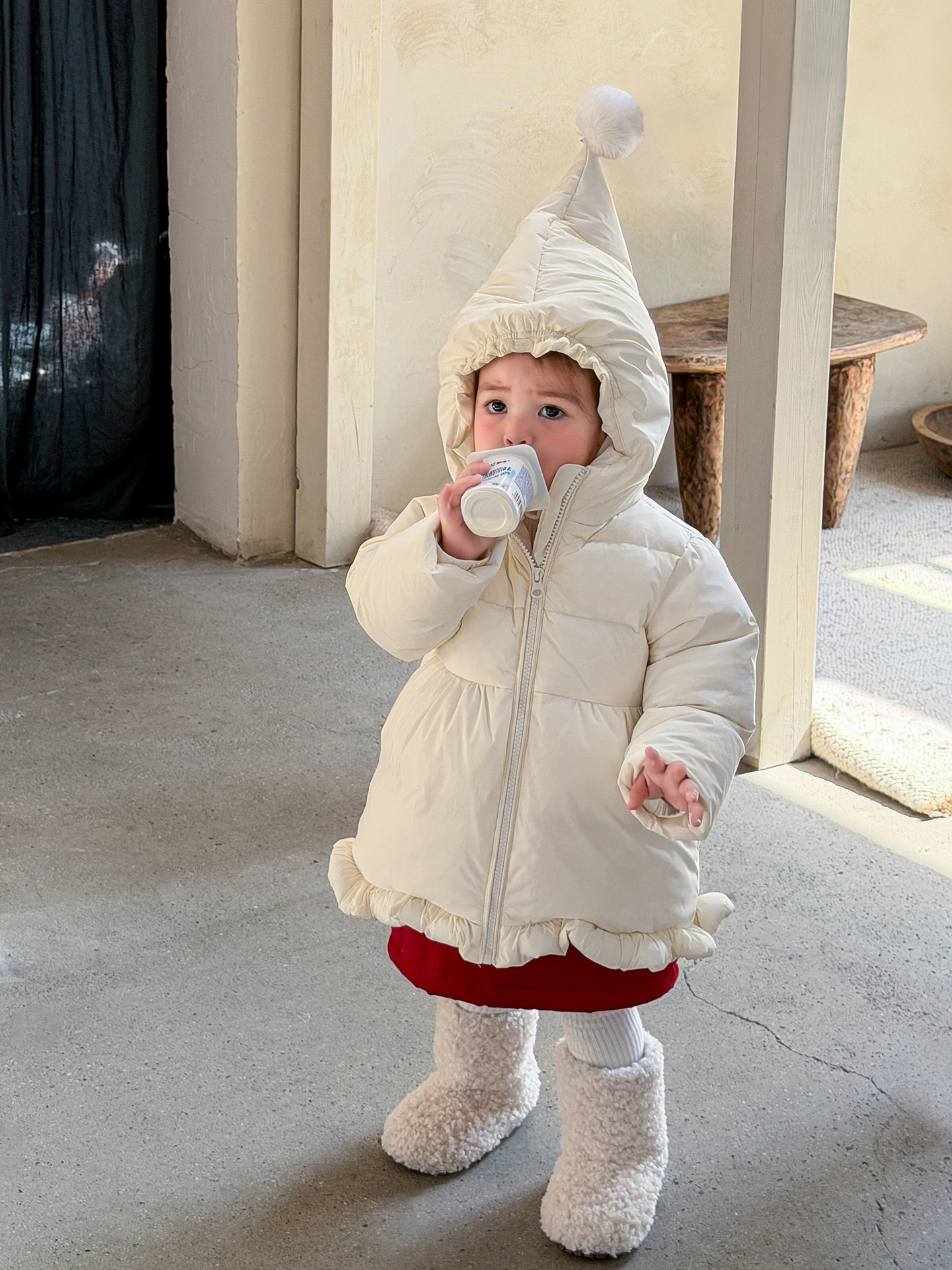 Sugar Pear ropa de invierno para niños 2026 nuevo aire extranjero 90 chaqueta blanca para niñas ropa de bebé