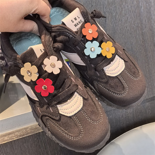 New Autumn and Winter Leather Flower Shoes, Flower Moral Training Shoes, Ballet Style Shoe Buckles, High-End Decorative Buckles, Sports Shoes, Free Accessories