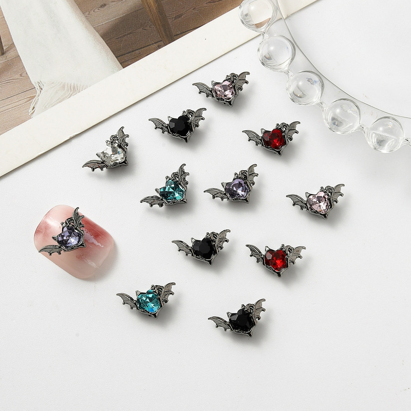 Halloween devil heart metal nail jewelry dark little devil heart wings diy alloy nail diamond accessories