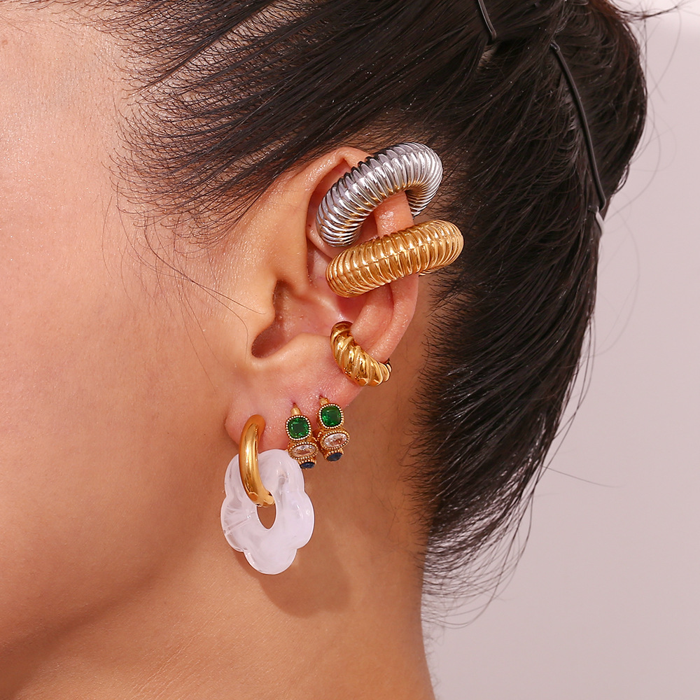 16g Weight 0.03µm-0.05µm Gold Plating Thickness PVD Coated Gold Plating Process 304 Stainless Steel Ear Needle Material 18K Real Gold Plated Plating Material Stone-Free Inlay Material Drop Earrings Classification 18K Gold Plating Color 1 Pair Quantity Holiday, Daily Occasion 304 Stainless Steel Material Flower Pattern Women's Gender Vacation Style Waterproof Non Tarnish, Plating Craft PVD Coated Real Gold Plated 18K Gold Flower Stainless Steel Vacation Waterproof Non Tarnish Drop Earrings 9