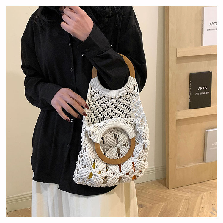 Women's Medium Fabric Solid Color Basic Classic Style Weave Hollow Open Straw Bag display picture 16