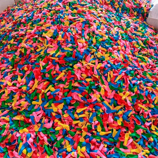 ҹ�д�Д[����ɫ����򘌴������w�S��ͯˮ���b����lС�����